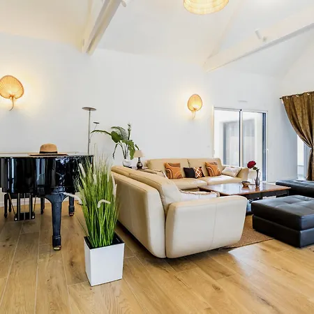 D'exception Avec Piscine, Et Salle De Cinema A 50m De La Plage, Capacite 14 Pers. - Fr-1-306-1275 * ラ・トゥルバル