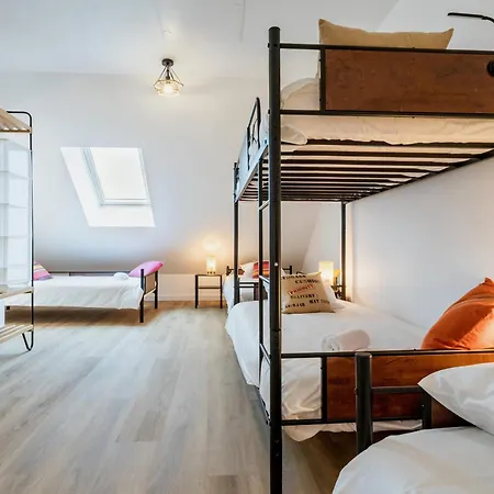 D'exception Avec Piscine, Et Salle De Cinema A 50m De La Plage, Capacite 14 Pers. - Fr-1-306-1275