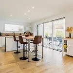 D'exception Avec Piscine, Et Salle De Cinema A 50m De La Plage, Capacite 14 Pers. - Fr-1-306-1275 La Turballe