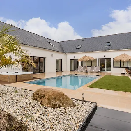 D'exception Avec Piscine, Et Salle De Cinema A 50m De La Plage, Capacite 14 Pers. - Fr-1-306-1275 * La Turballe