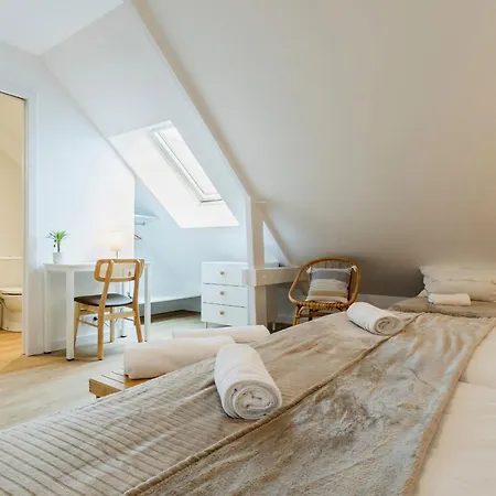 D'exception Avec Piscine, Et Salle De Cinéma à 50m De La Plage, Capacité 14 Pers. - Fr-1-306-1275